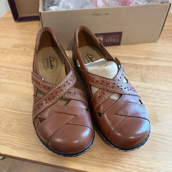 Clarks Shoes - Clark Bendables Ashland Spin Brown Tan Leather 6.5m Adjust Comfort Cottagecore